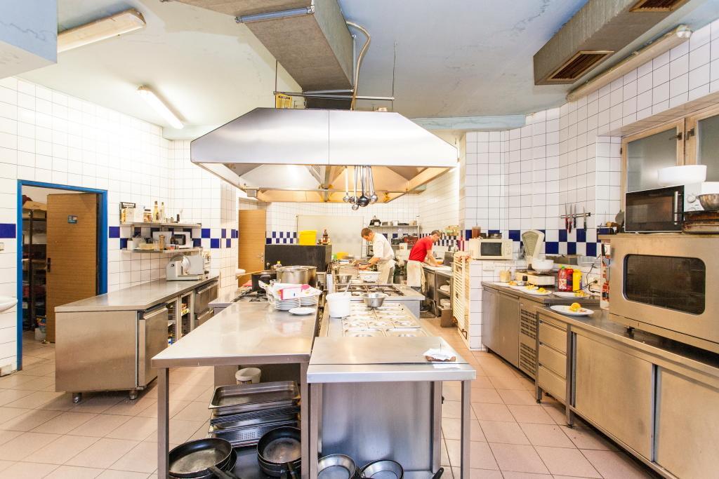 Hotel Grand Tanvald Eksteriør bilde